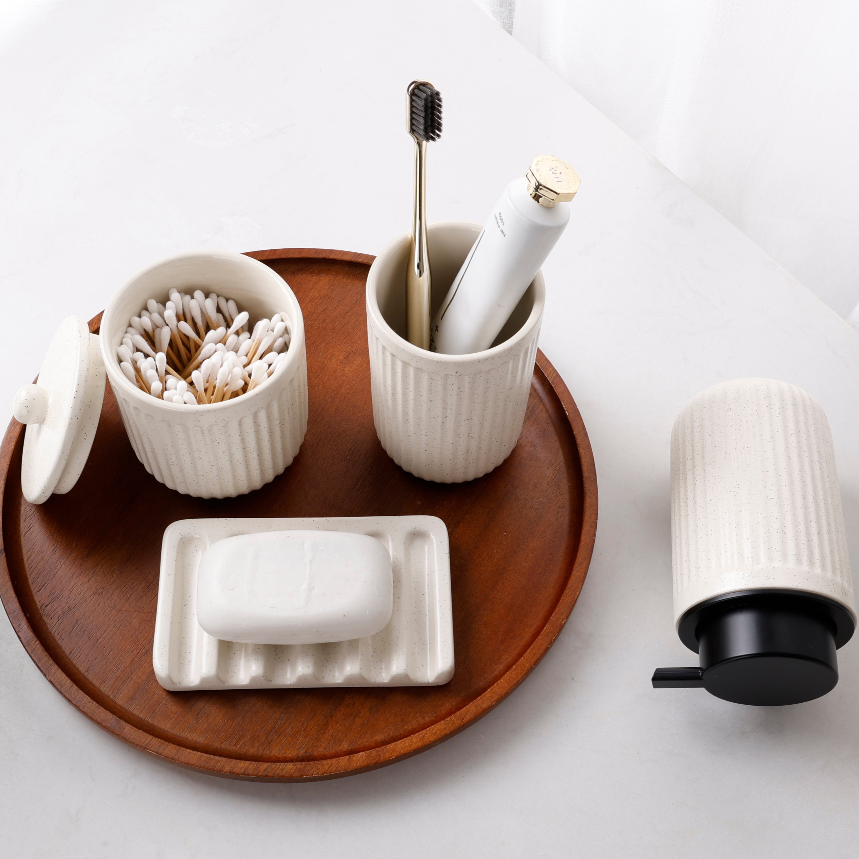 Juego de baño de espuma BosilunLife Pockmark de 4 piezas de cerámica reciclada y arcilla ecológica
