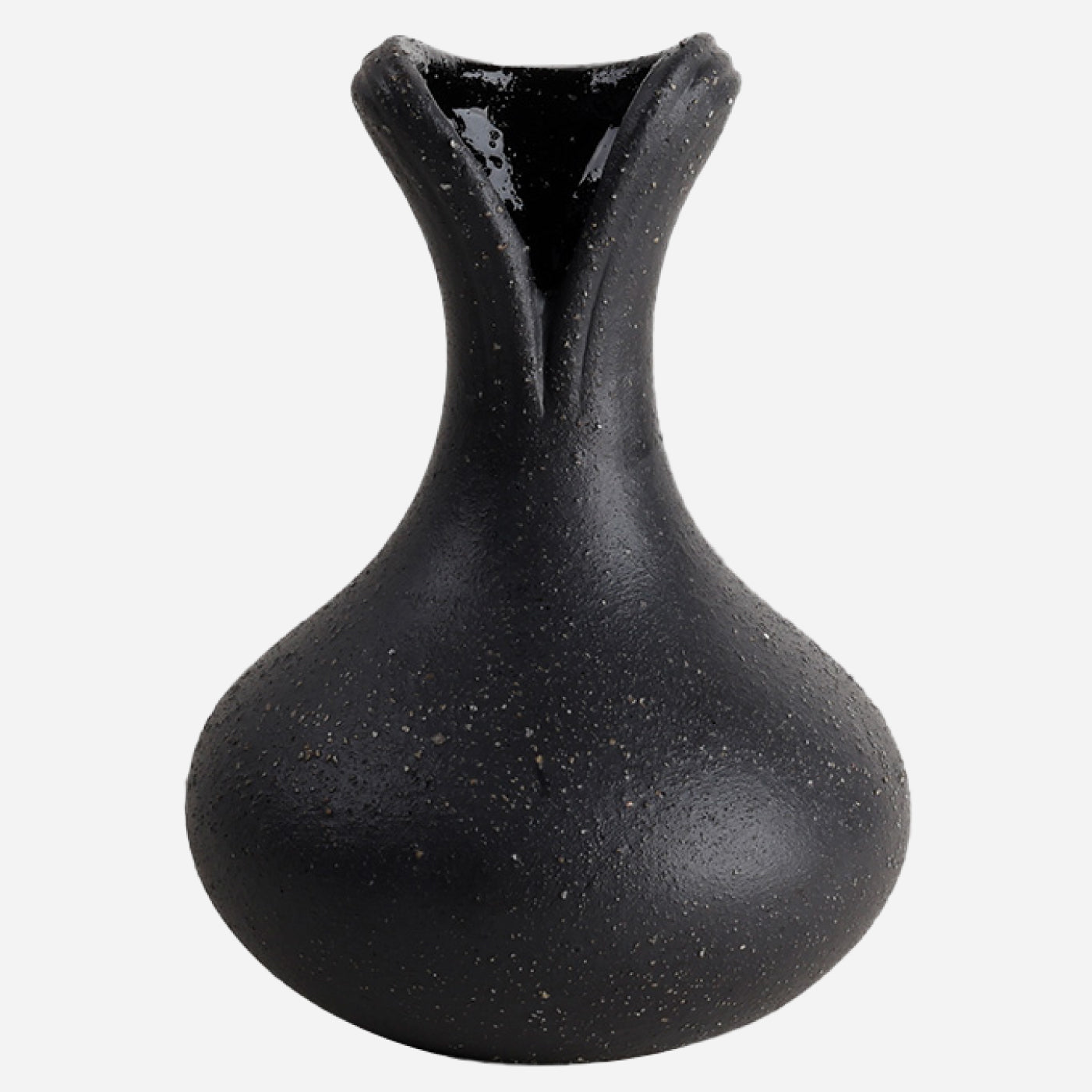 BosilunLife sculptural flower vase in matte black recycled eco-clay. The tall vase features a vertically ribbed, pleated texture, serving as a striking contemporary centrepiece for fresh florals or dried arrangements in modern minimalist interiors.