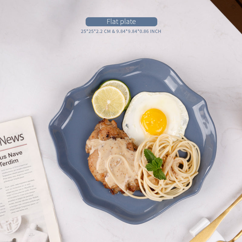 pasta in flat plate