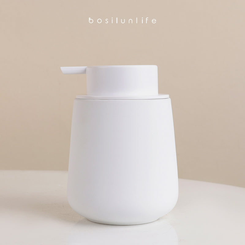 Sustainable ceramic foaming soap dispenser white with rubber paint finish, luxury design, and eco-friendly materials